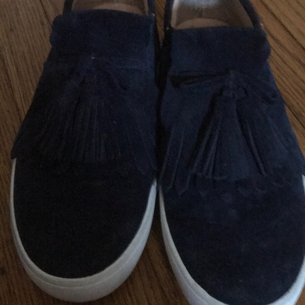 Sneakers - Picture 3 of 3